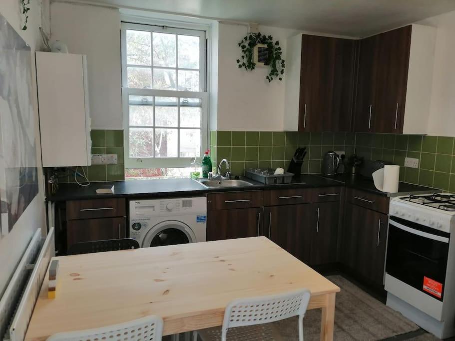 Entire Flat In Kings Cross Apartment ลอนดอน ภายนอก รูปภาพ
