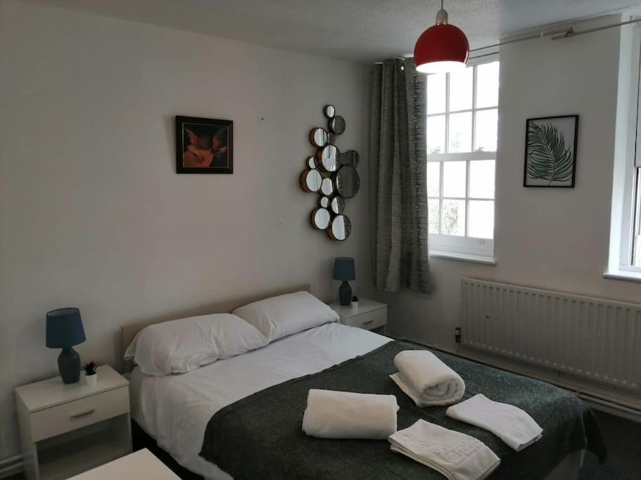 Entire Flat In Kings Cross Apartment ลอนดอน ภายนอก รูปภาพ