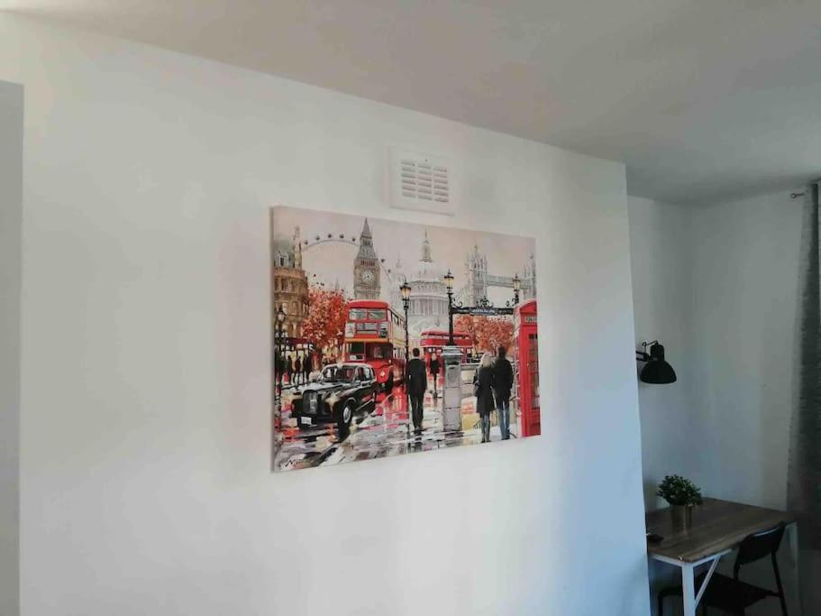 Entire Flat In Kings Cross Apartment ลอนดอน ภายนอก รูปภาพ